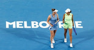 我懂用户晒视频：疑似泰山球迷看亚冠试图进入国安看台未果